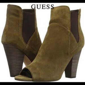 Guess olive green suede ankle boots size 6M